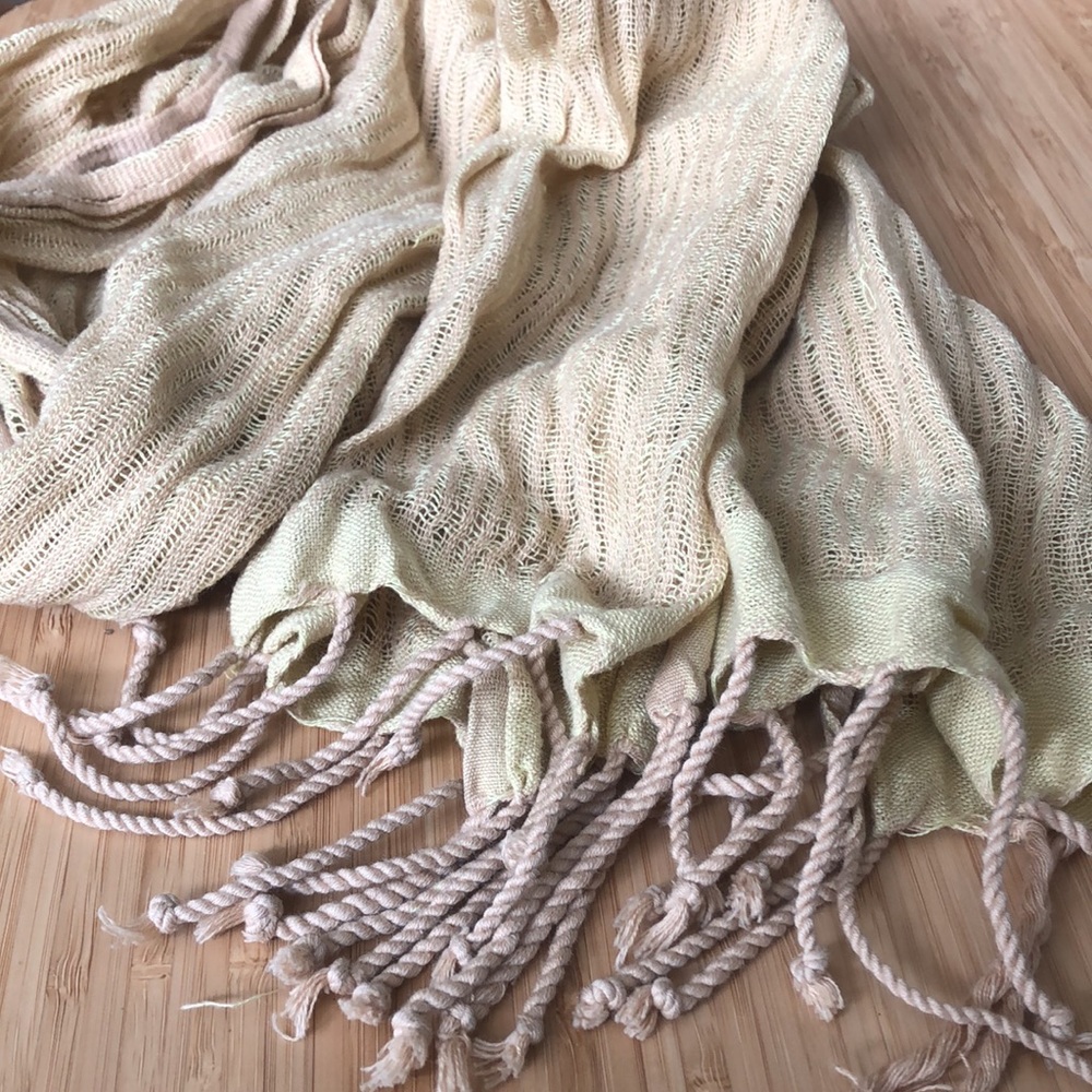Scarf - Picture 3 of 4